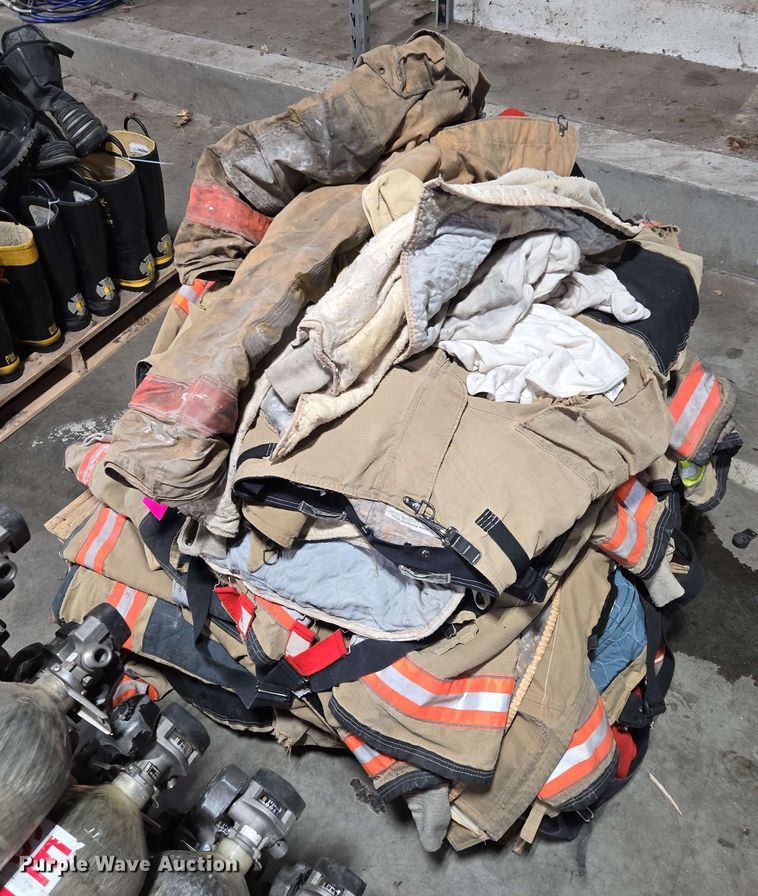 image for item EM7197 Fire fighting equipment