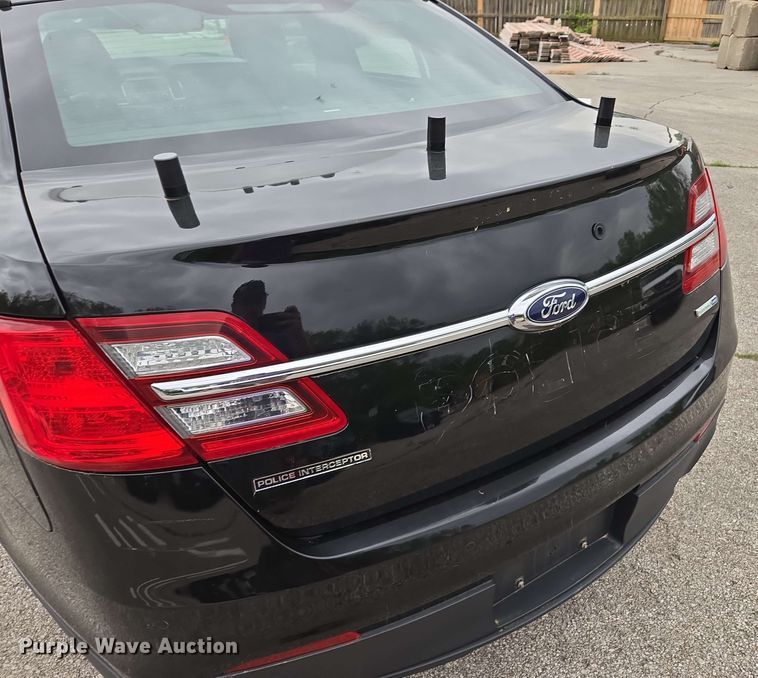 image for item EM7202 2015 Ford  Taurus Police Interceptor 