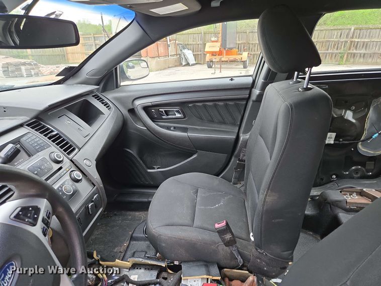 image for item EM7202 2015 Ford  Taurus Police Interceptor 