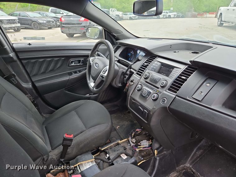 image for item EM7202 2015 Ford  Taurus Police Interceptor 