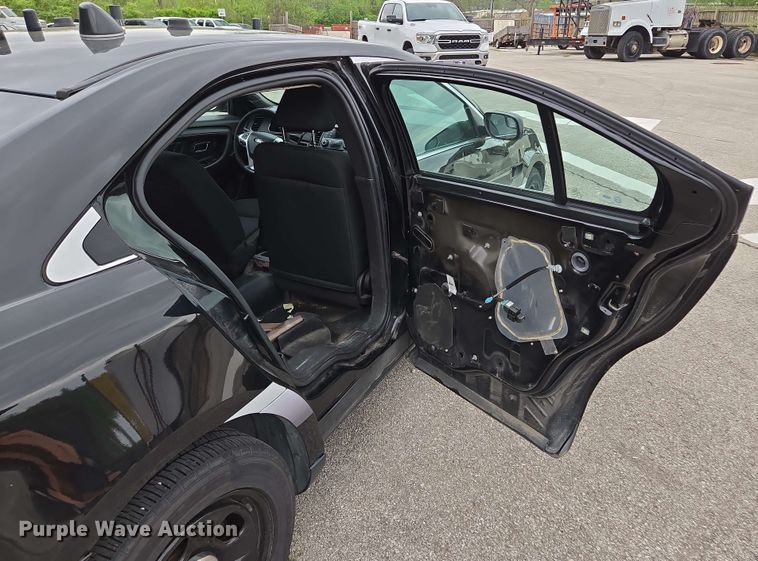 image for item EM7202 2015 Ford  Taurus Police Interceptor 