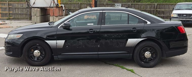 image for item EM7204 2013 Ford  Taurus Police Interceptor 