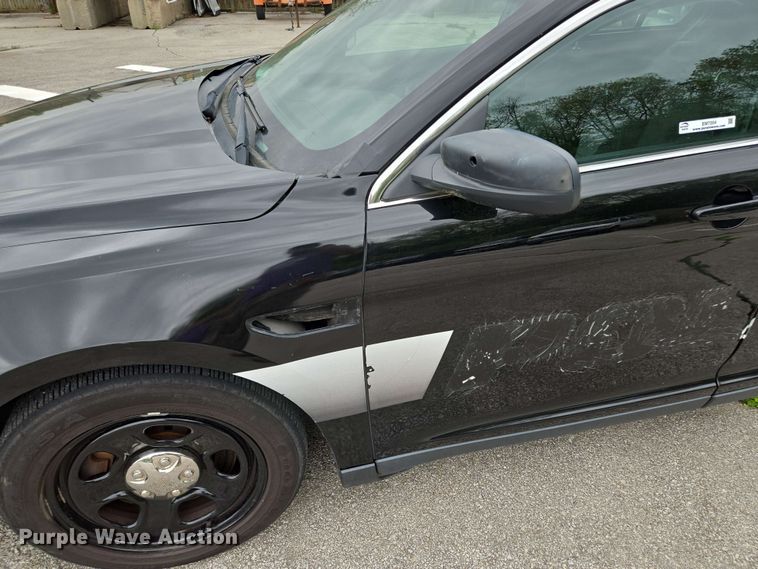 image for item EM7204 2013 Ford  Taurus Police Interceptor 