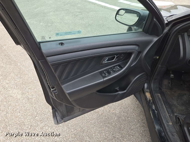 image for item EM7204 2013 Ford  Taurus Police Interceptor 