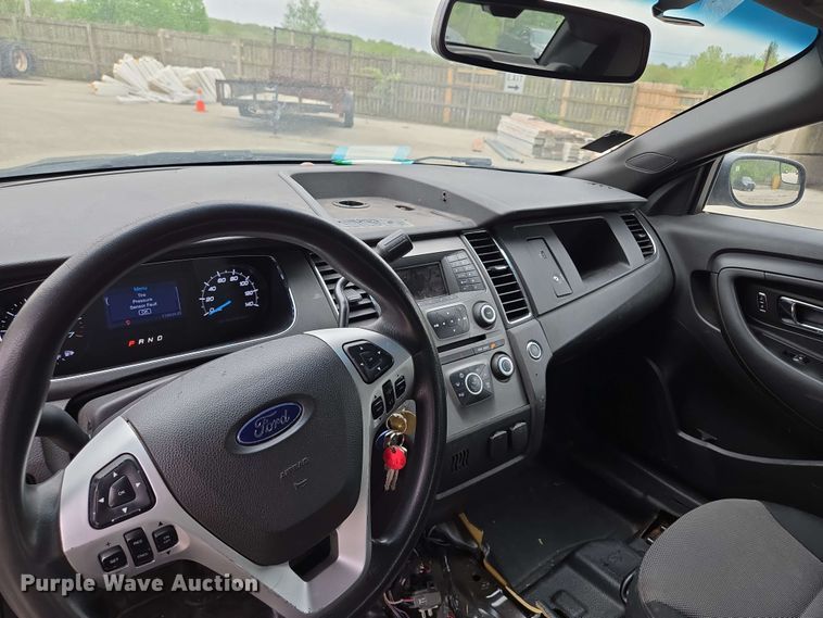 image for item EM7204 2013 Ford  Taurus Police Interceptor 