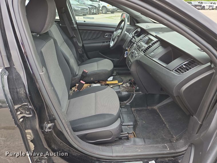 image for item EM7204 2013 Ford  Taurus Police Interceptor 