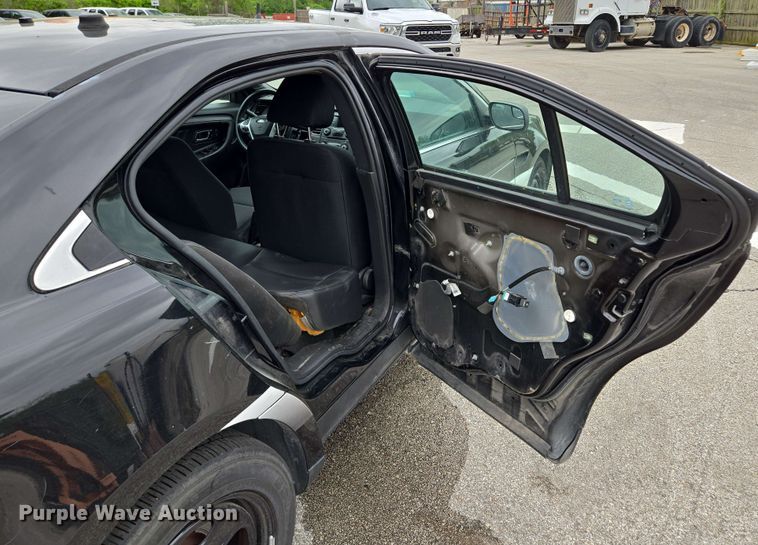 image for item EM7204 2013 Ford  Taurus Police Interceptor 