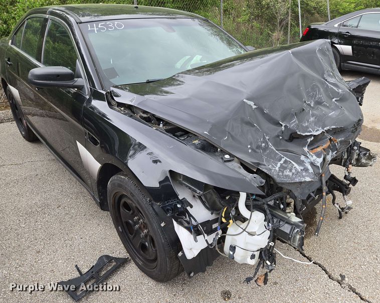 image for item EM7205 2019 Ford  Taurus Police Interceptor 