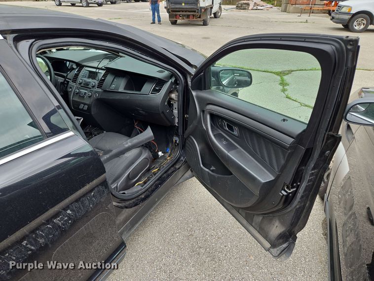 image for item EM7205 2019 Ford  Taurus Police Interceptor 