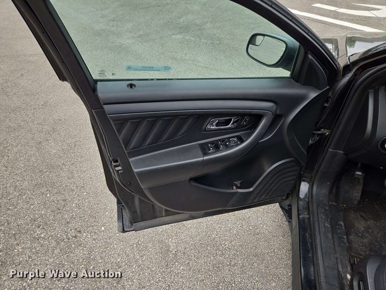 image for item EM7207 2014 Ford  Taurus Police Interceptor 