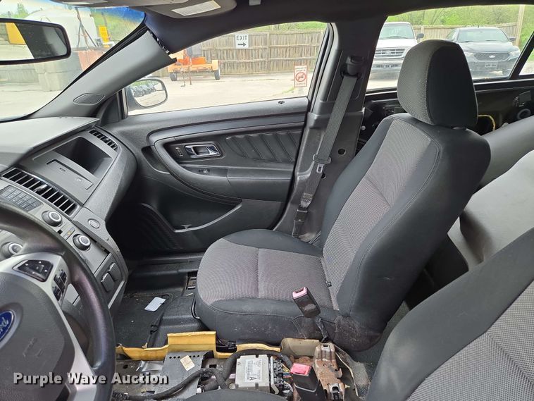 image for item EM7207 2014 Ford  Taurus Police Interceptor 