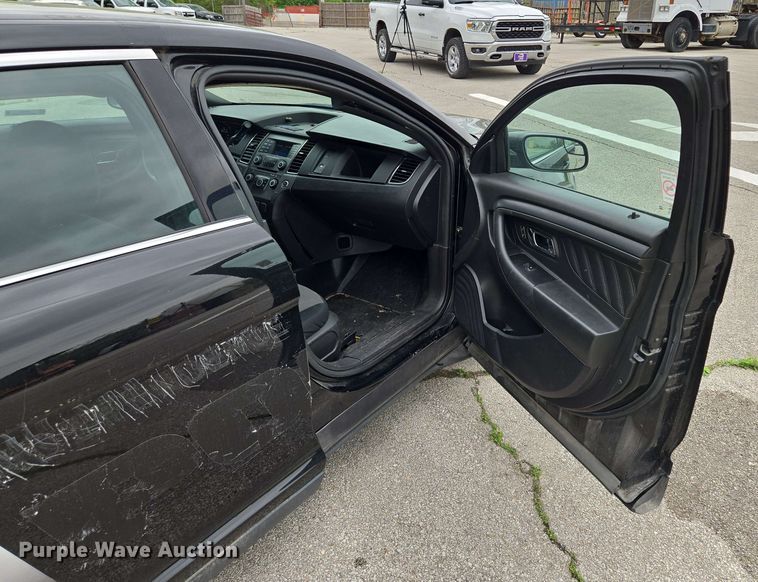 image for item EM7207 2014 Ford  Taurus Police Interceptor 