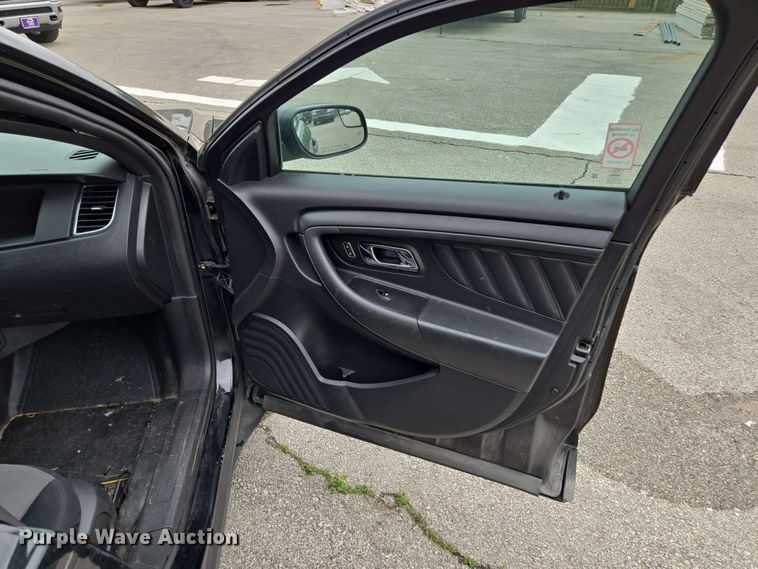 image for item EM7207 2014 Ford  Taurus Police Interceptor 