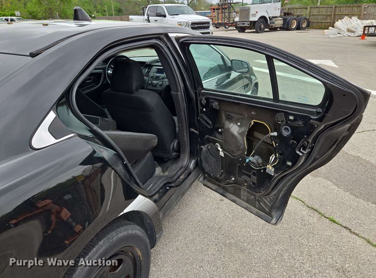 image for item EM7207 2014 Ford  Taurus Police Interceptor 