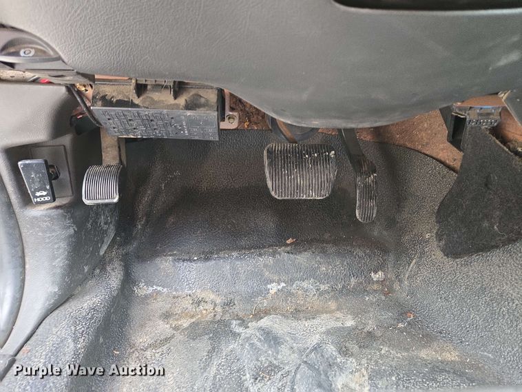 image for item EM7208 2011 Ford  Crown Victoria Police Interceptor 