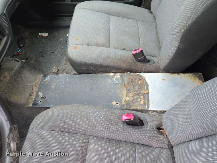 image for item EM7208 2011 Ford  Crown Victoria Police Interceptor 