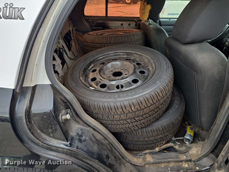 image for item EM7208 2011 Ford  Crown Victoria Police Interceptor 