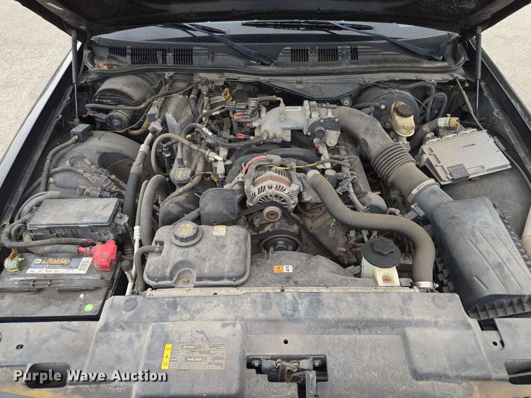 image for item EM7208 2011 Ford  Crown Victoria Police Interceptor 