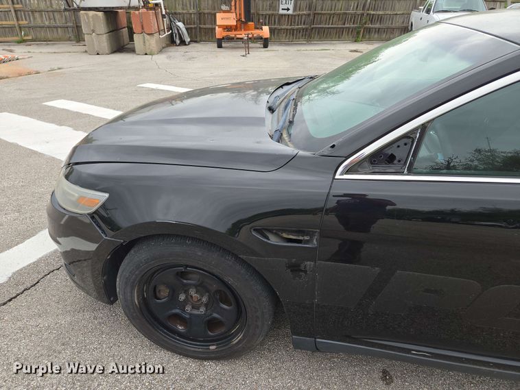 image for item EM7210 2013 Ford  Taurus Police Interceptor 