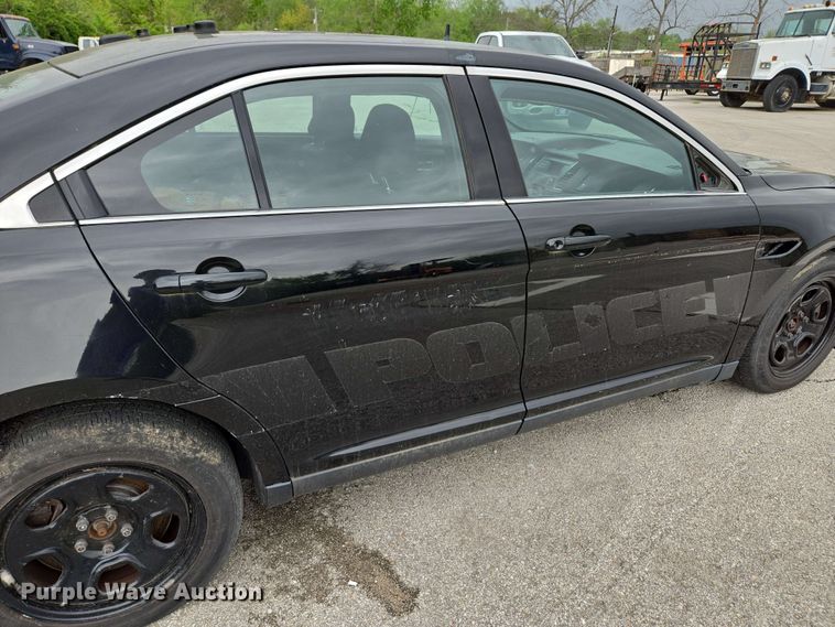 image for item EM7210 2013 Ford  Taurus Police Interceptor 