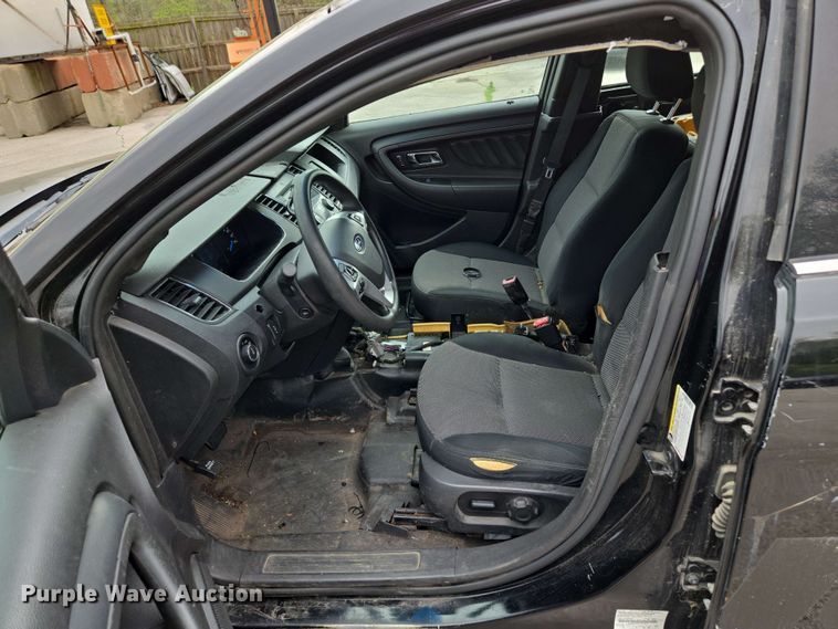 image for item EM7210 2013 Ford  Taurus Police Interceptor 