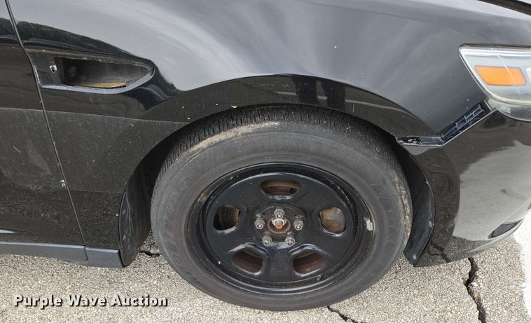 image for item EM7210 2013 Ford  Taurus Police Interceptor 