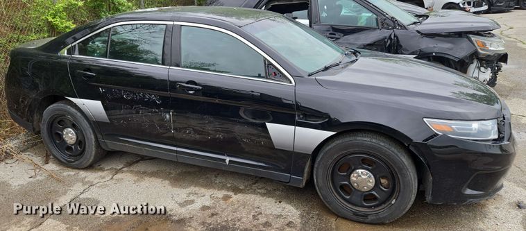 image for item EM7214 2017 Ford  Taurus Police Interceptor 