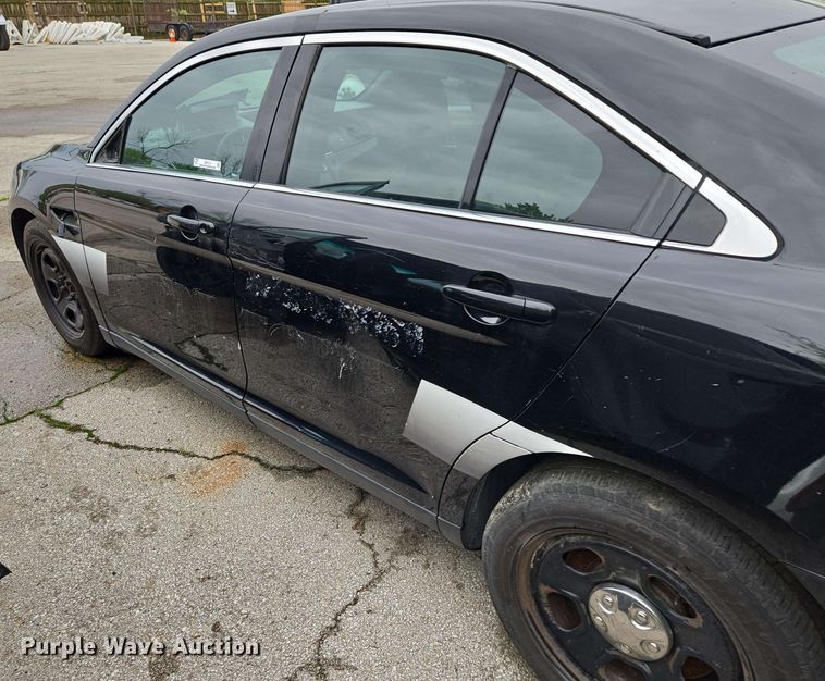 image for item EM7214 2017 Ford  Taurus Police Interceptor 