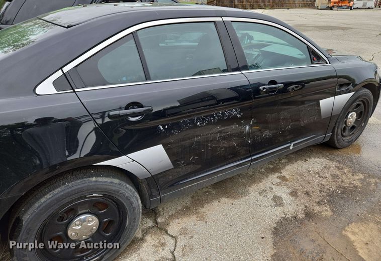 image for item EM7214 2017 Ford  Taurus Police Interceptor 