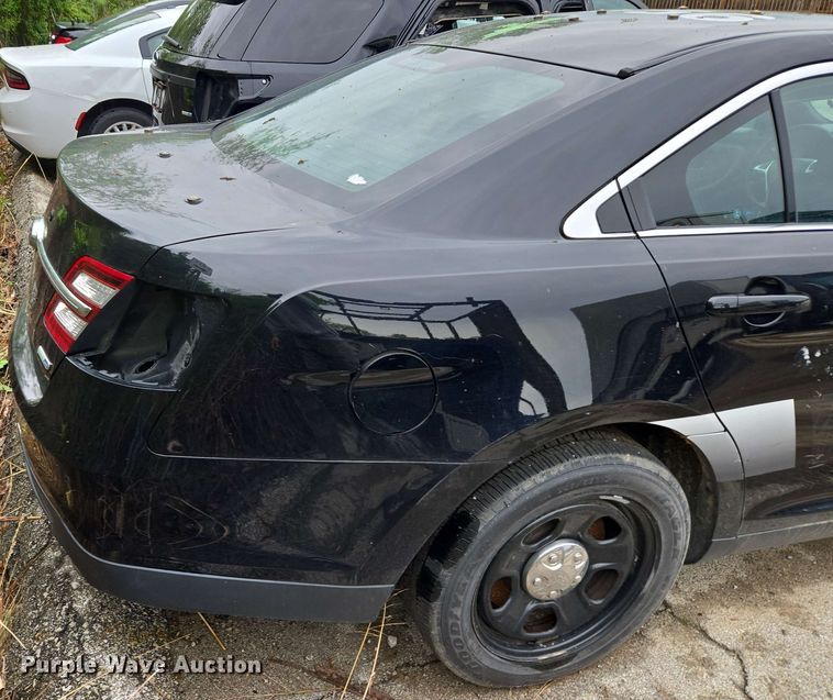 image for item EM7214 2017 Ford  Taurus Police Interceptor 