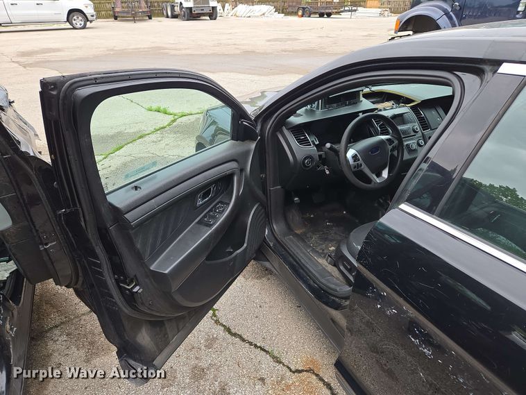 image for item EM7214 2017 Ford  Taurus Police Interceptor 