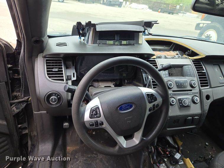 image for item EM7214 2017 Ford  Taurus Police Interceptor 