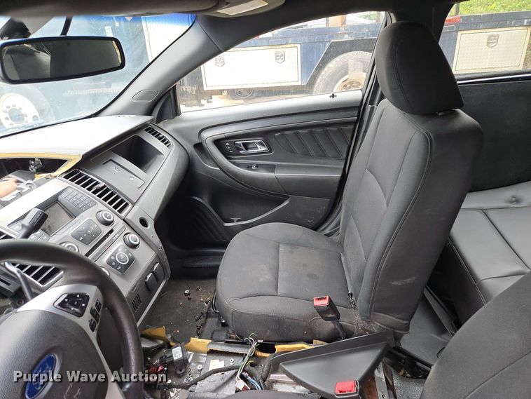 image for item EM7214 2017 Ford  Taurus Police Interceptor 