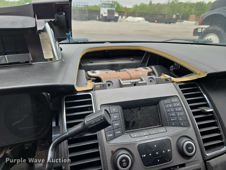 image for item EM7214 2017 Ford  Taurus Police Interceptor 