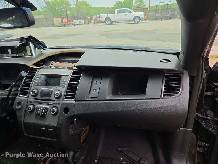 image for item EM7214 2017 Ford  Taurus Police Interceptor 