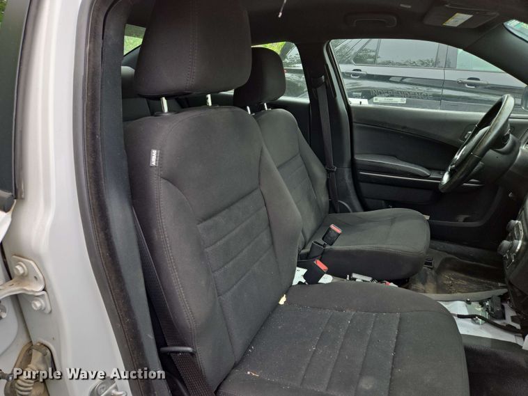 image for item EM7217 2019 Dodge  Charger Police 