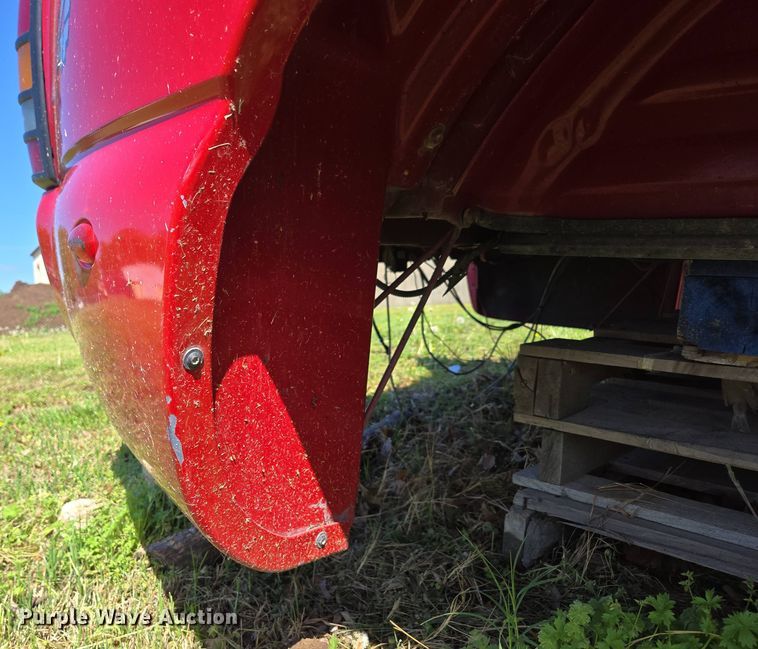 image for item EN3574 Pickup truck bed and camper shell