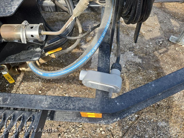 image for item EN3653 2018 LeeBoy 500 Tack Tank asphalt distributor trailer