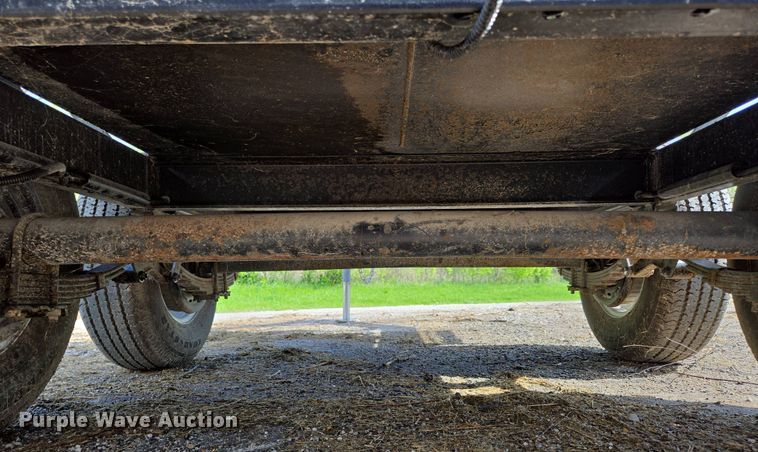 image for item EN3653 2018 LeeBoy 500 Tack Tank asphalt distributor trailer