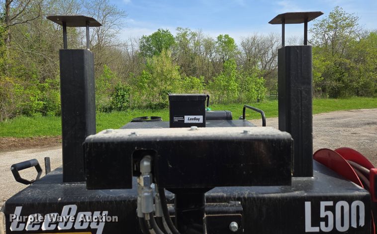 image for item EN3653 2018 LeeBoy 500 Tack Tank asphalt distributor trailer