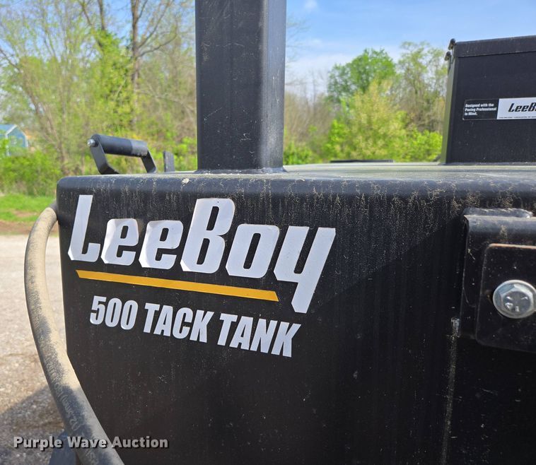 image for item EN3653 2018 LeeBoy 500 Tack Tank asphalt distributor trailer