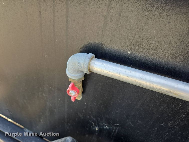 image for item EN3653 2018 LeeBoy 500 Tack Tank asphalt distributor trailer