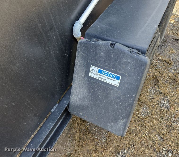 image for item EN3653 2018 LeeBoy 500 Tack Tank asphalt distributor trailer