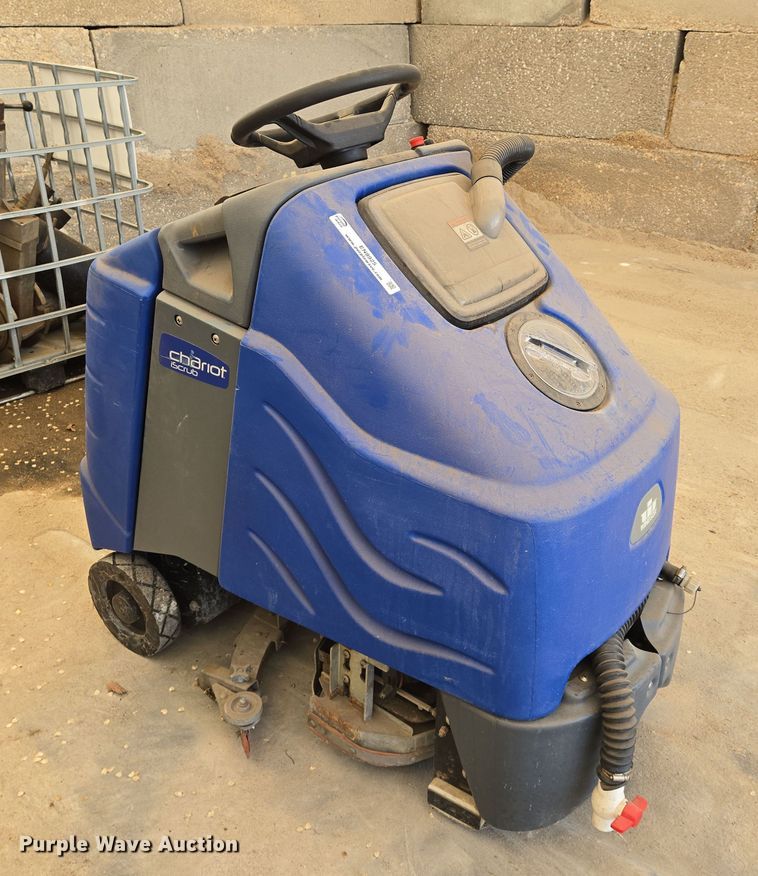 image for item EN8925 Chariot  IScrub  floor scrubber 