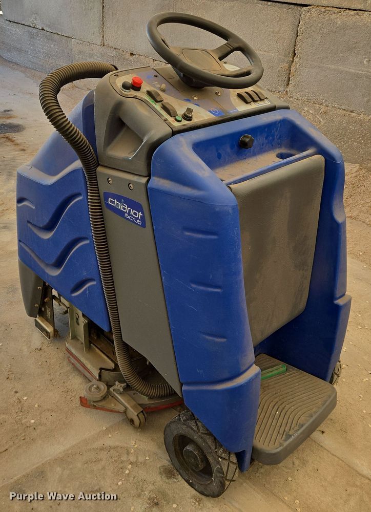 image for item EN8925 Chariot  IScrub  floor scrubber 