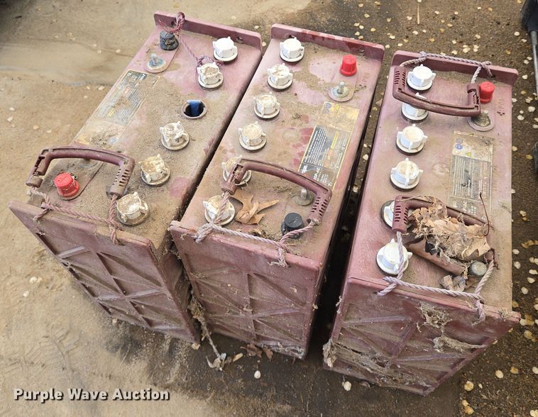 image for item EN8925 Chariot  IScrub  floor scrubber 