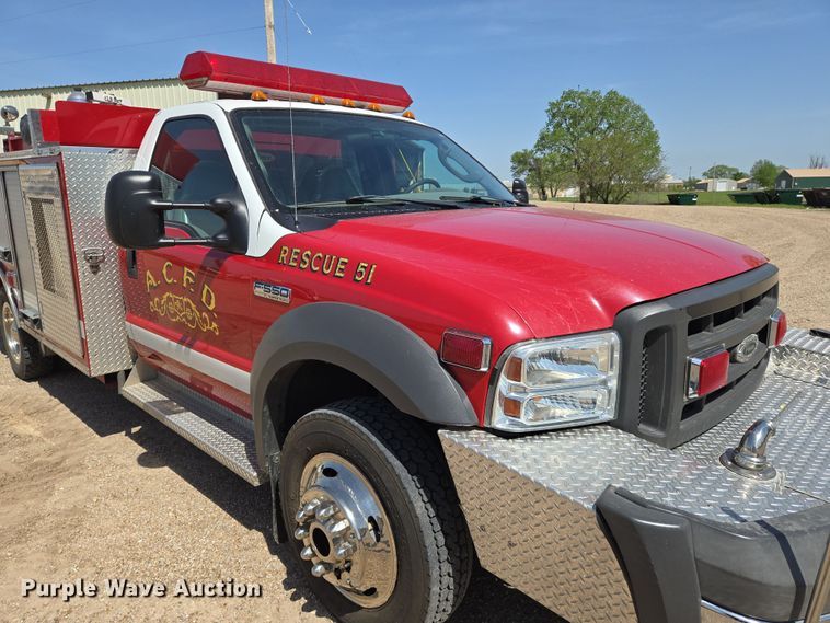 image for item EN8928 2005 Ford F550 Super Duty XL rescue pumper fire truck