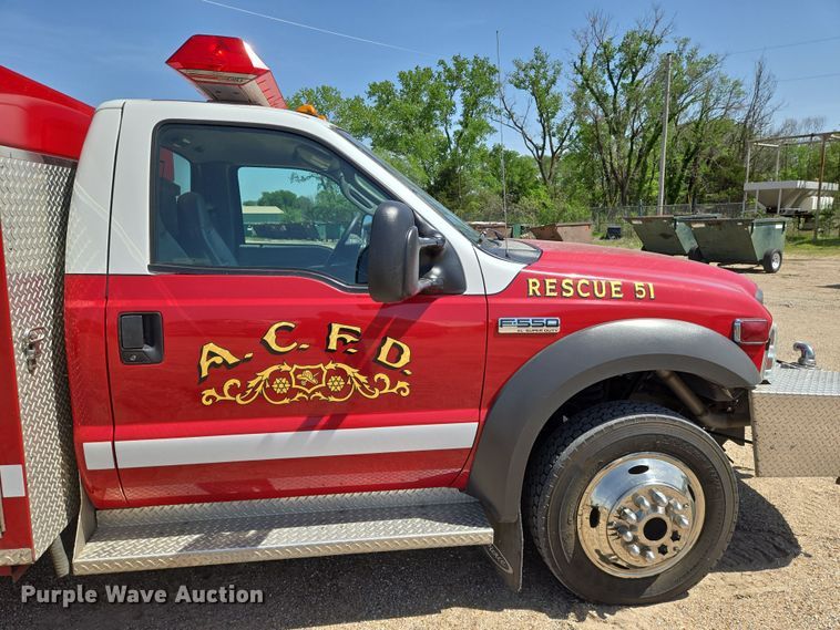 image for item EN8928 2005 Ford F550 Super Duty XL rescue pumper fire truck