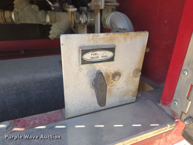 image for item EN8928 2005 Ford F550 Super Duty XL rescue pumper fire truck