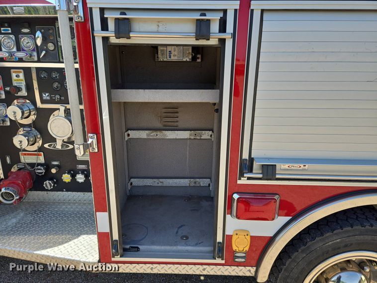 image for item EN8928 2005 Ford F550 Super Duty XL rescue pumper fire truck